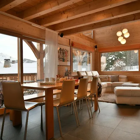 Les Bottes Rouges Chalet